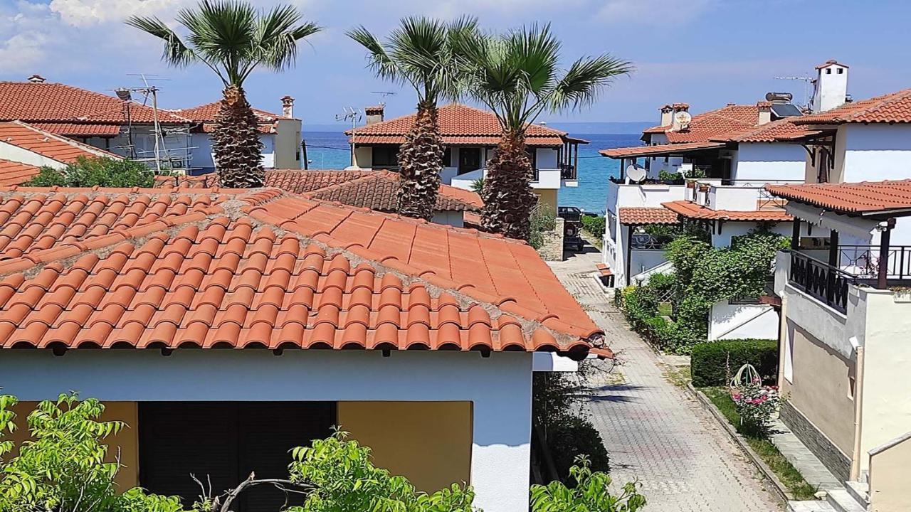Beach Front Apartment In Пефкохорі Екстер'єр фото