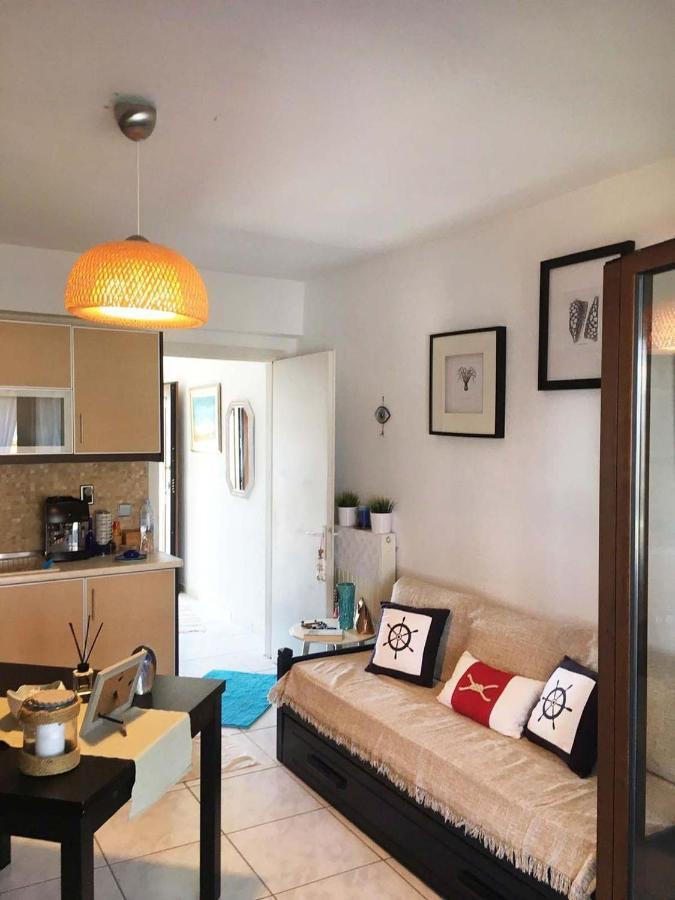 Beach Front Apartment In Пефкохорі Екстер'єр фото